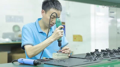 Shenzhen Yiqizao Technology Co., Ltd. línea de producción del fabricante